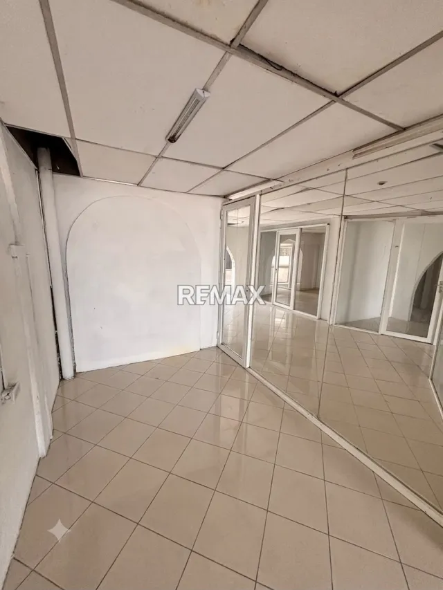 Local Comercial a pie de calle av rafael gonzalez - Foto 3