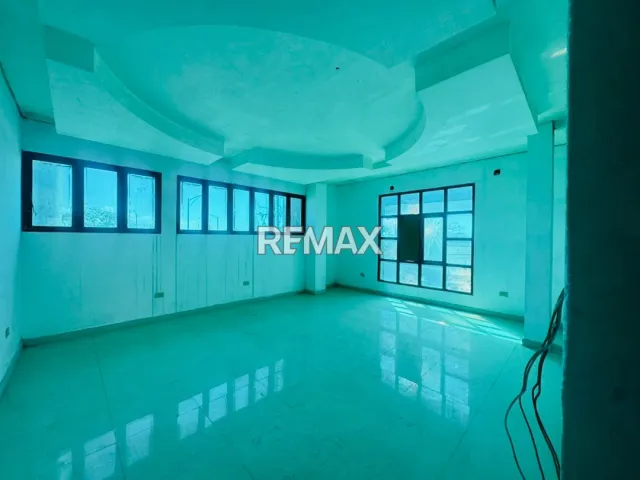 En Venta Edificio Comercial y Empresarial en Venta, Maraven. - Foto 5