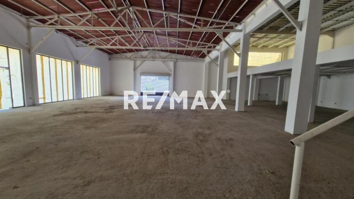 Local Comercial en Venta, Avenida Ollarvides, Puerta Maraven. - Foto 7