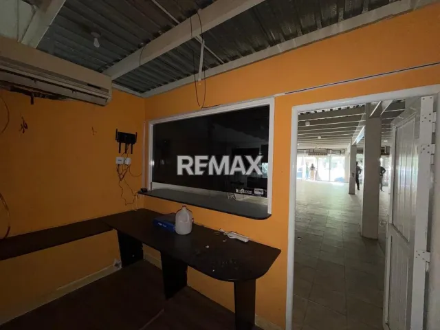 LOCAL COMERCIAL EN VENTA ENTRE AV. BOLIVAR Y PENINSULAR - Foto 3
