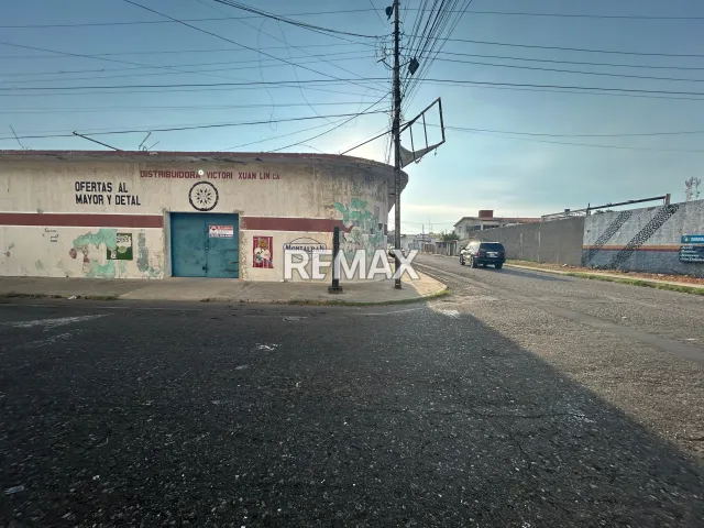 Local Comercial con punto comercial hecho, Calle Monagas, entre Calle Mariño y Garces - Foto 3
