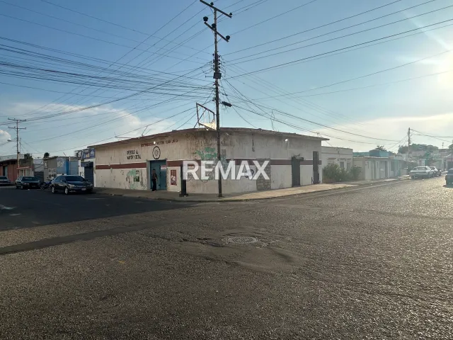 Local Comercial con punto comercial hecho, Calle Monagas, entre Calle Mariño y Garces - Foto 5