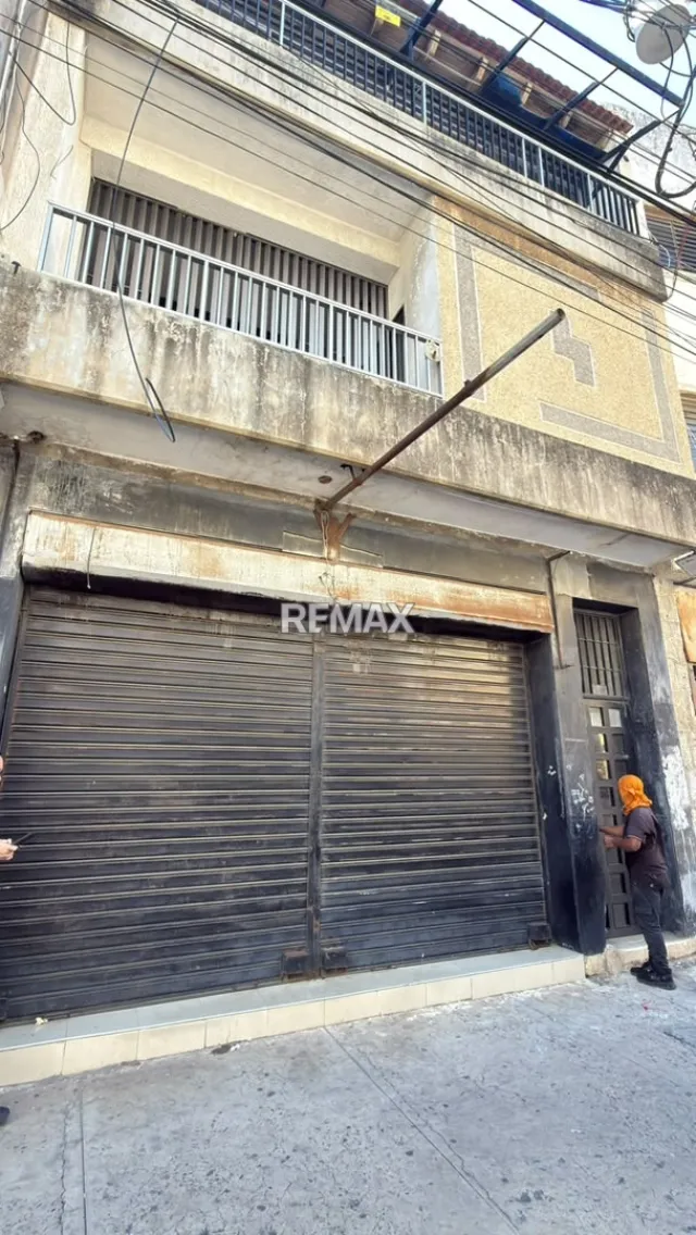 Edificio de 650 m² en alquiler en Punto Fijo · $2.000 - Foto 1
