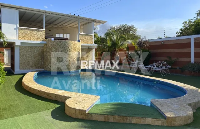 Casa de 5 hab. y 722 m² en venta en Carirubana, Punto Fijo · $280.000 - Foto 3