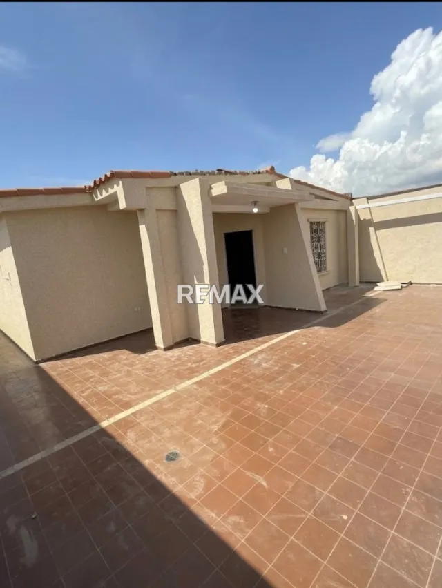 Casa moderna en proyecto con financiamiento, Entrega equipada en diciembre - Foto 4