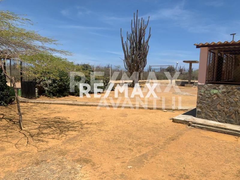 En venta Espacio Multiuso en Zona Campestre vía los Taques