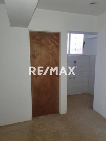 SE VENDE APARTAMENTOEN OBRA GRIS EN SAN ROMAN