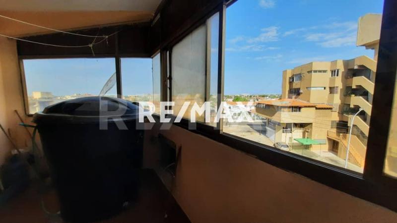 Apartamento en Venta Edificio La Fuente ubicado en la Avenida Jacinto Lara