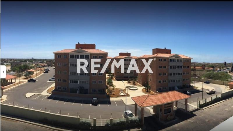 SE ALQUILA APARTAMENTO EQUIPADO EN SAN ROMAN