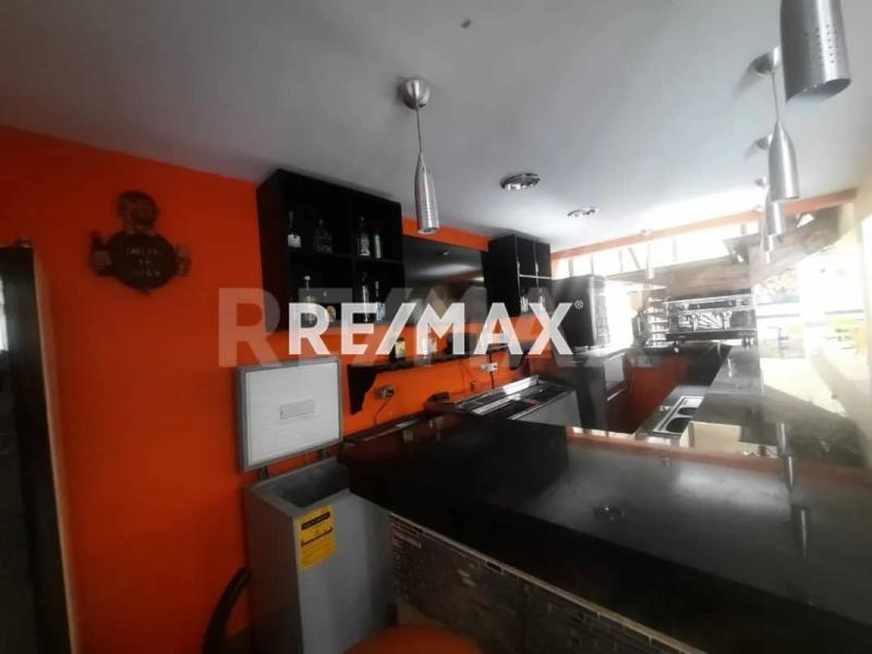 Café Restaurante en Venta equipado y amoblado listo para operar,  ubicado en excelente zona de Punto Fijo