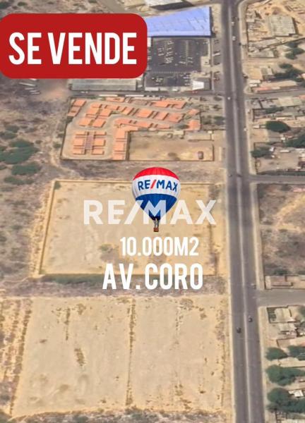 EN VENTA TERRENO  10.000MTS CERCADO Y COMPACTADO EN LA AV.CORO