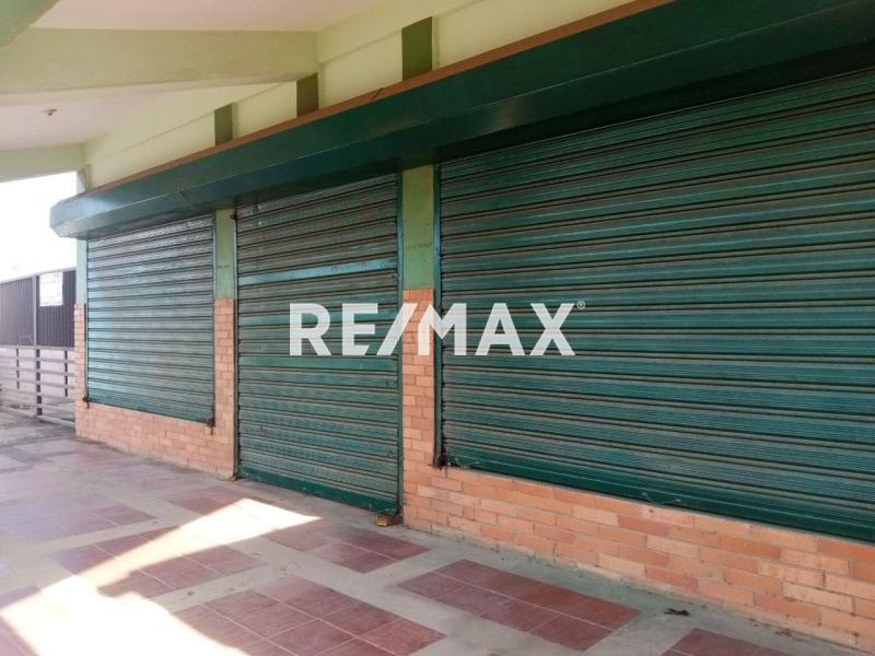 Local Comercial en Alquiler. Pueblo Nuevo. Paraguana