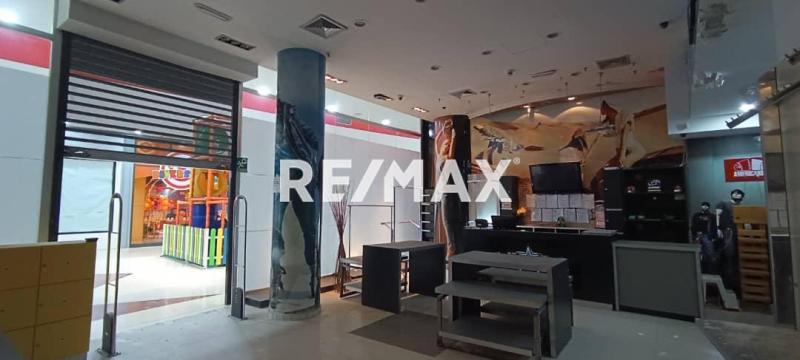 En Venta Local Comercial CC Sambil Paraguana