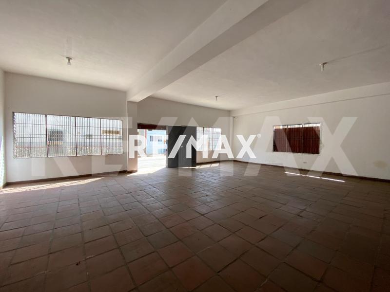 En Venta Edificio Comercial Centro De Punto Fijo